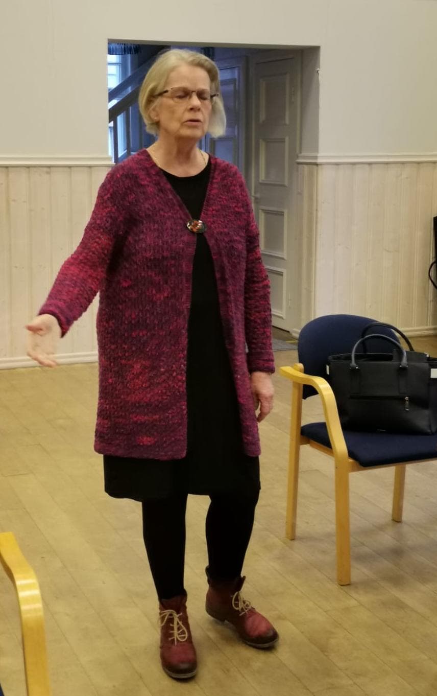 Leena Worship pics 1